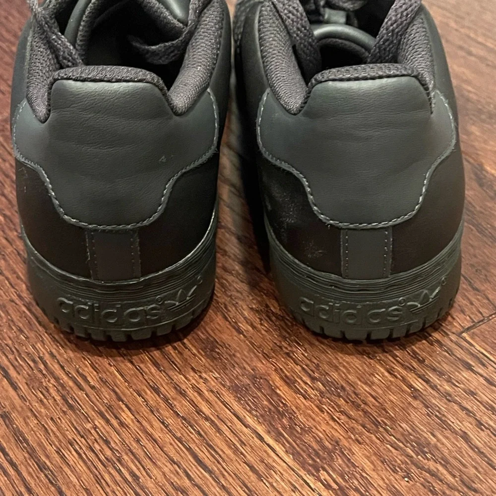 Adidas Yeezy Powerphase Calabasas Core Black Size 6